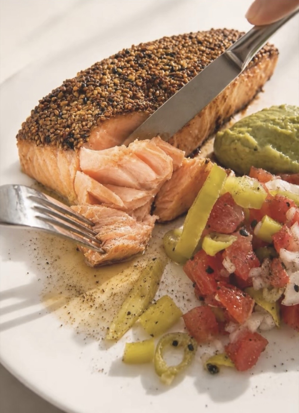 Salmón con costra de sésamo