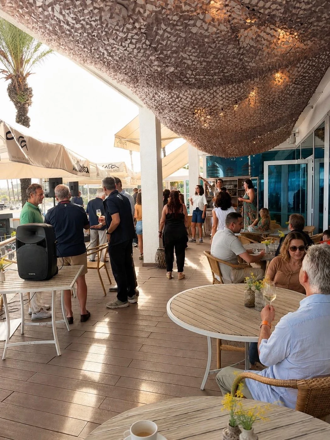 Ambient a la terrassa del Club Nàutic